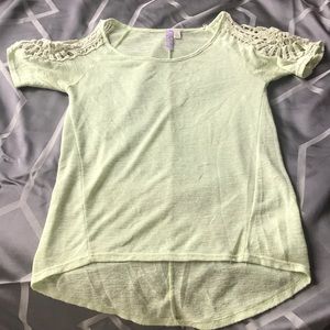 High-low top Francesca’s